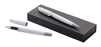 FERIT Kovové kuličkové pero v papírové krabičce, modrá náplň, bílá - ekologické reklamní předměty