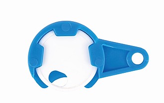 MALFI Plastový žeton do vozíku s přívěskem na klíče, modrá - reklamní předměty